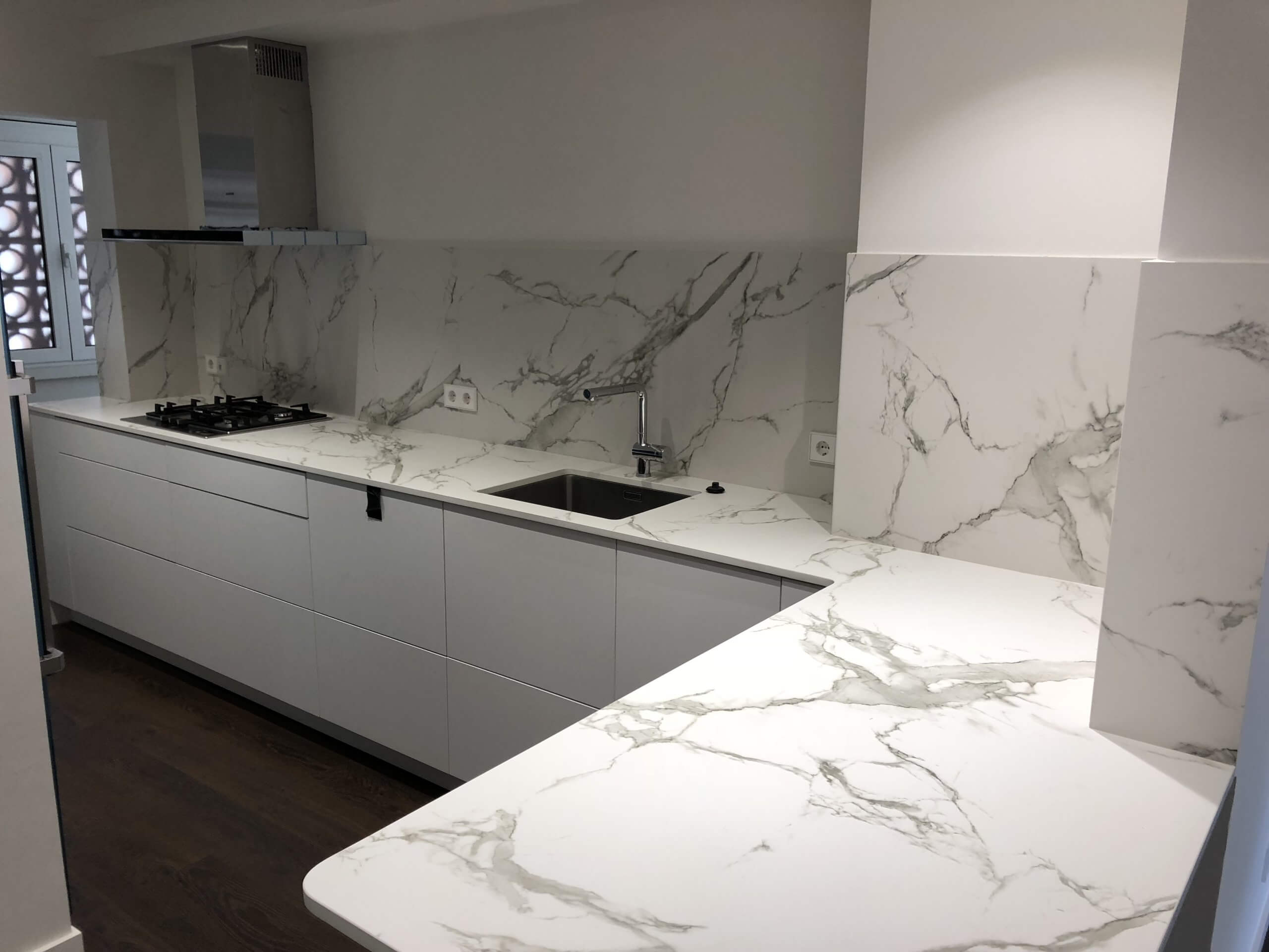 encimera de la vivienda reformada en Castelldefels